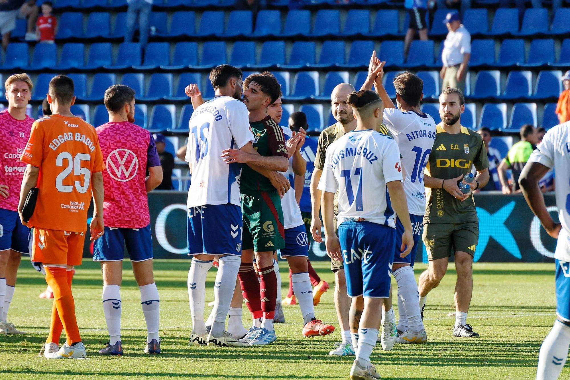 CD Tenerife-Real Oviedo, en imágenes