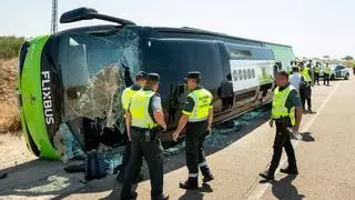Nueve heridos al volcar un autobús a su paso por Fuentes de Oñoro (Salamanca)