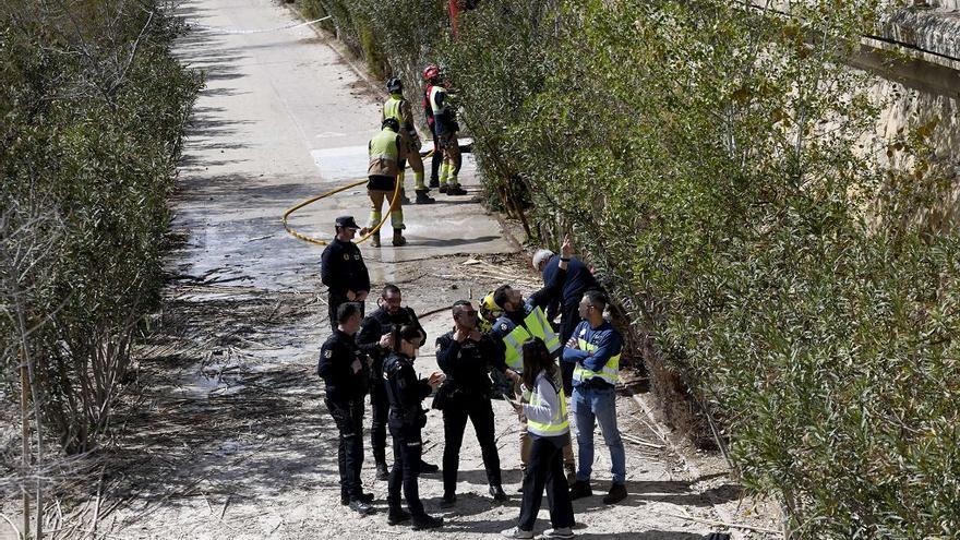 Bomberos de Murcia sacan del río el cuerpo sin vida