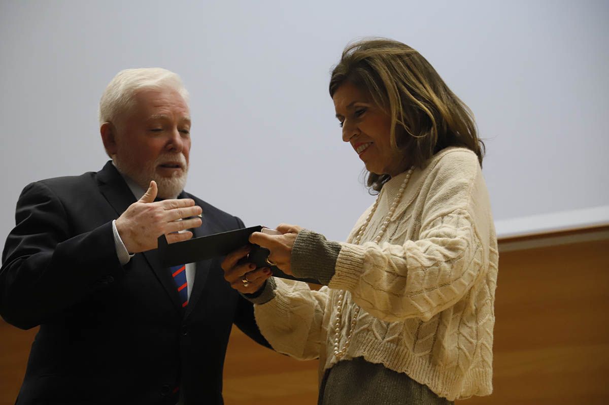 Entrega de medallas de la Federación de Peñas de Córdoba en su centenario