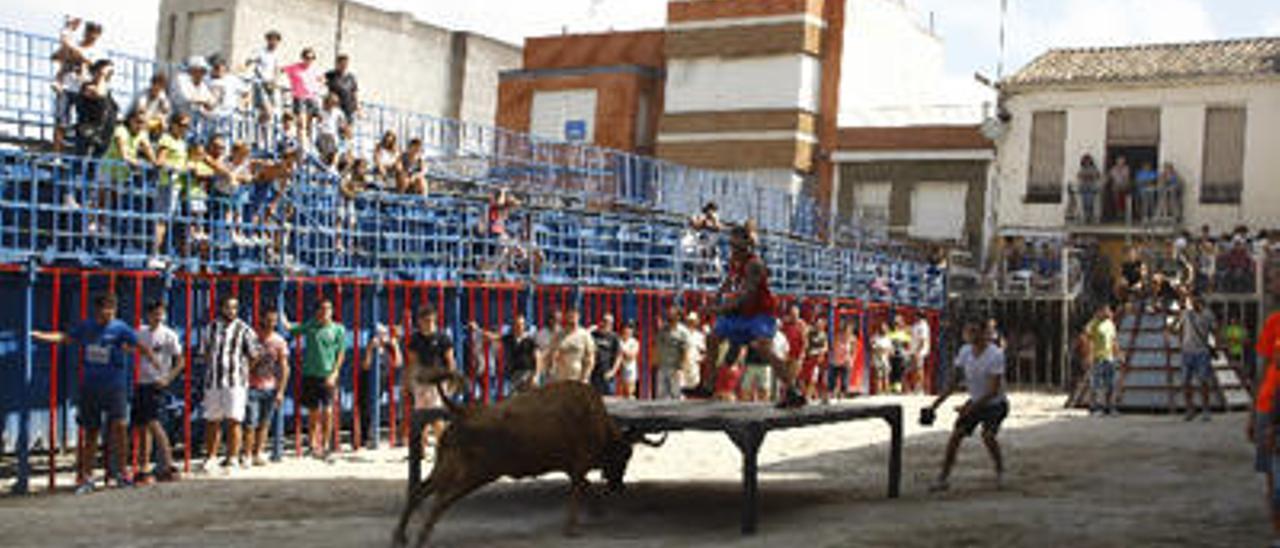 Actos taurinos en Gilet, en una anterior edición de las fiestas.