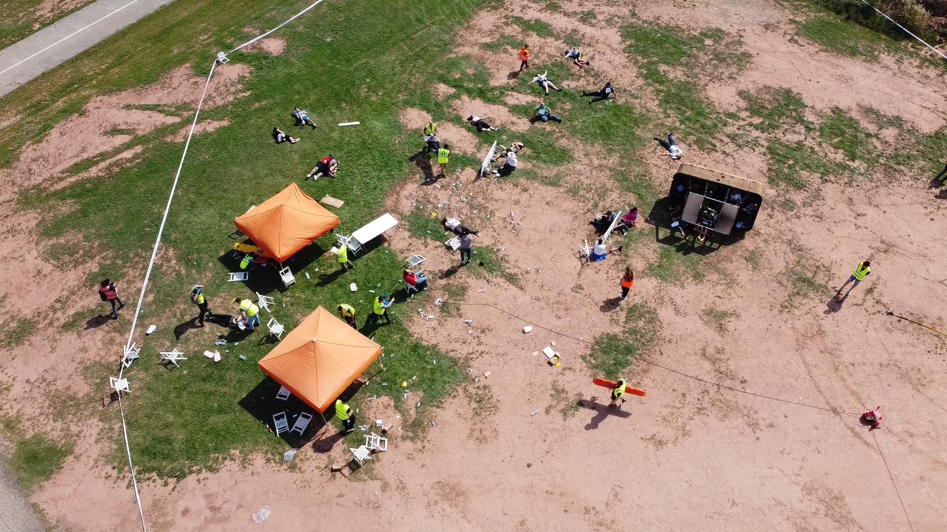 UManresa recrea l’accident d’un globus aerostàtic en un simulacre que mobilitza més de 100 persones