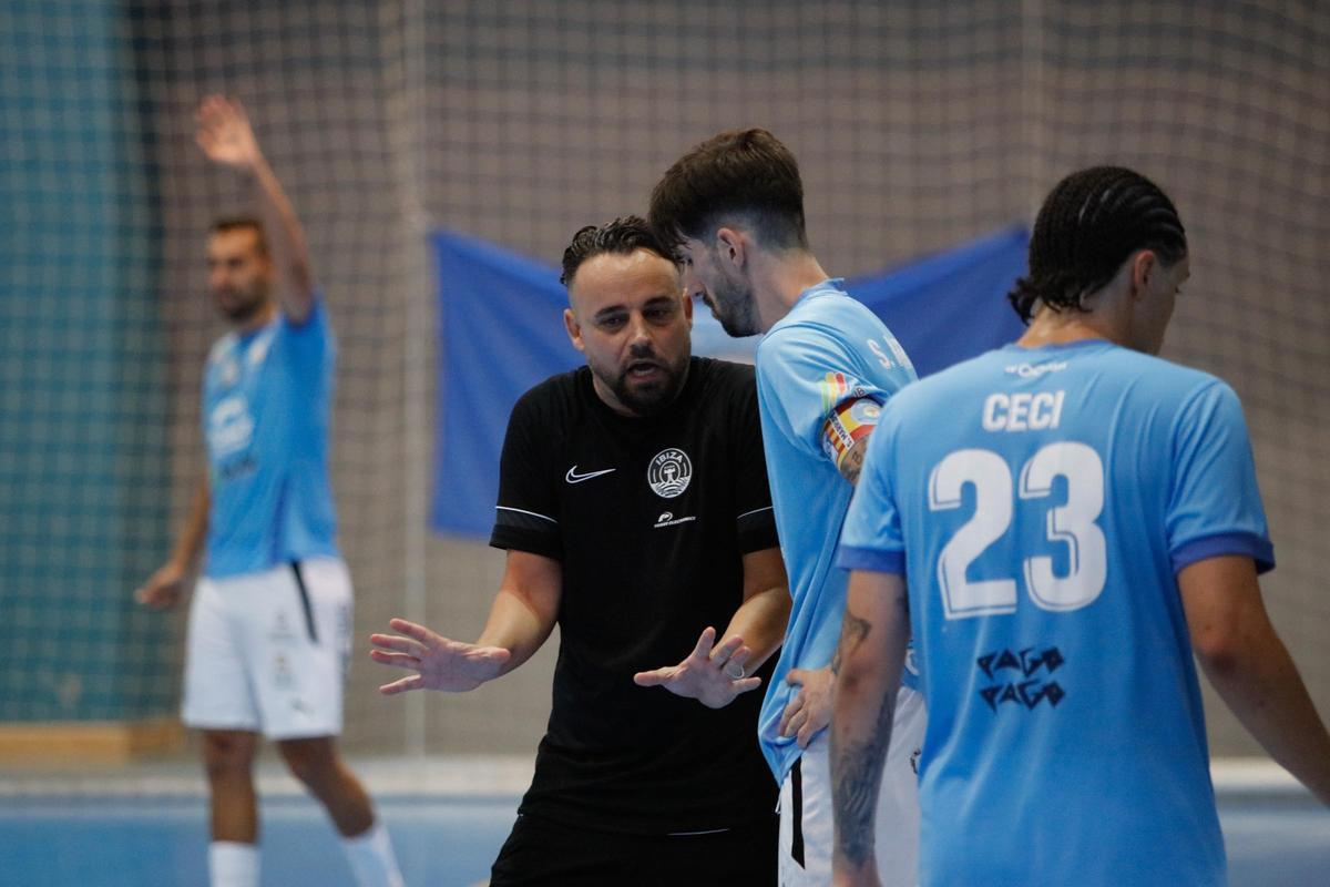 Galería de imágenes del partido de fútbol sala de ascenso a segunda UD Ibiza-Gasifred