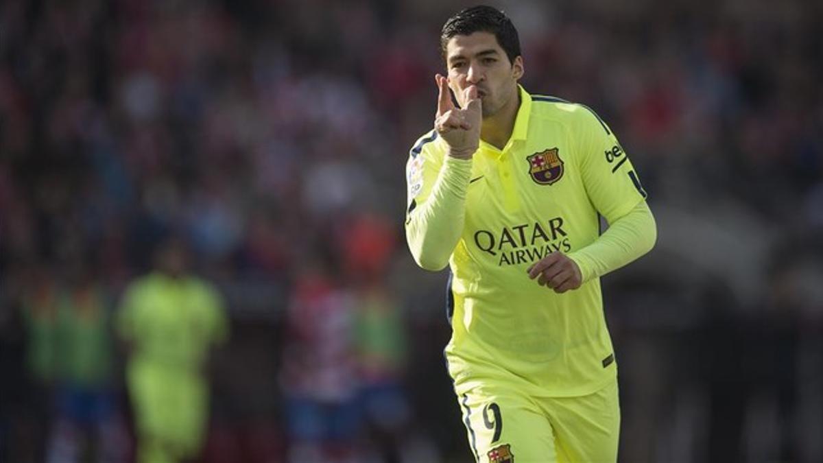 Suárez celebra su gol al Granada.