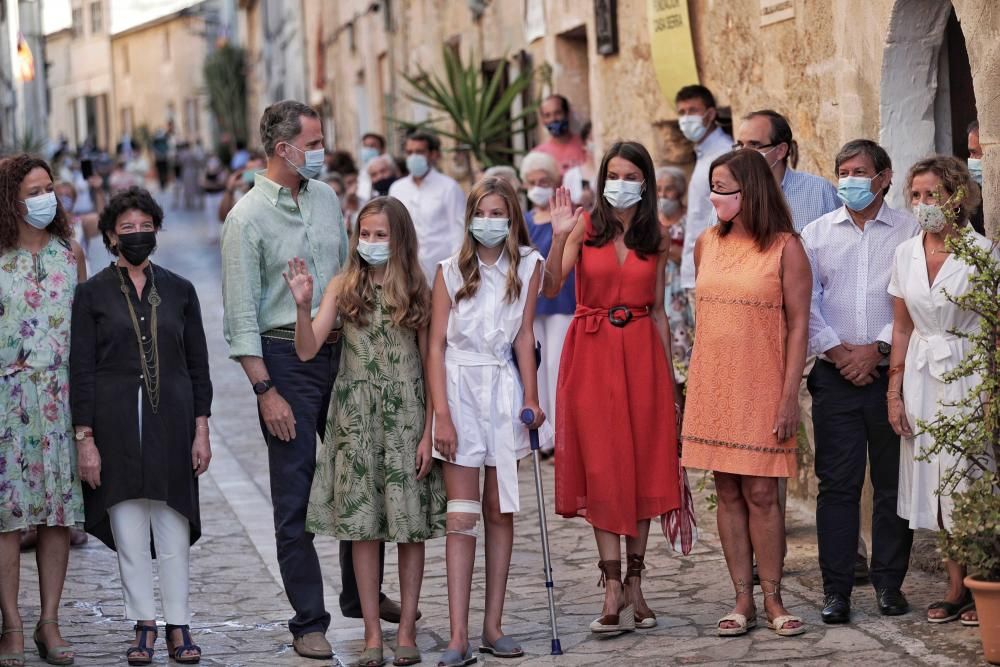 Die Königsfamilie besucht Petra auf Mallorca