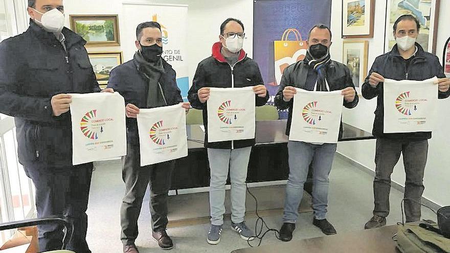 Campaña en apoyo del comercio local en Puente Genil