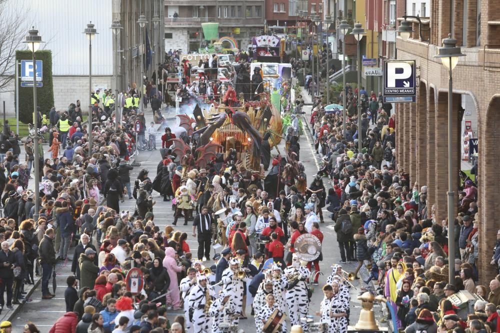 Desfile de Antroxu en Avilés