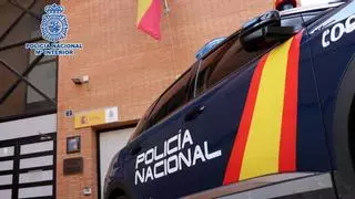 Agreden y roban a un hombre tras venderle droga en Alicante