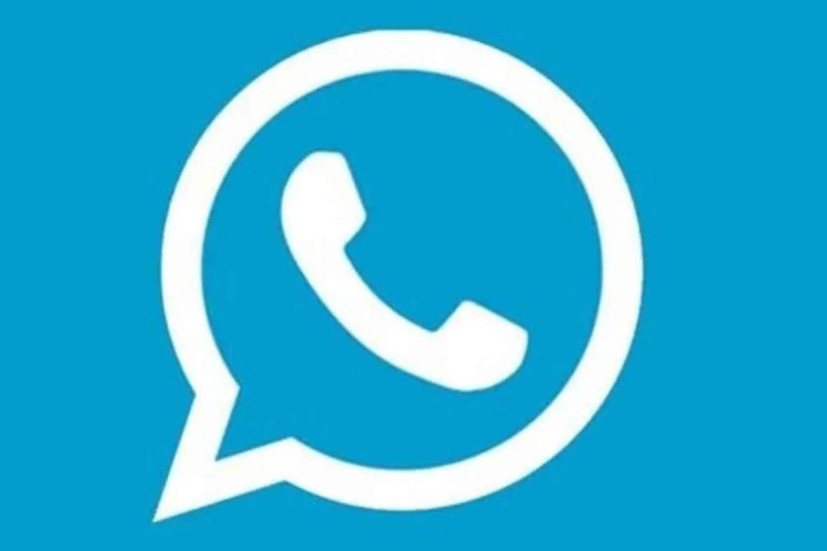 WhatsApp Plus es una aplicación no oficial que incluye más funciones que la original
