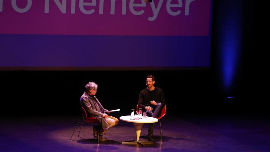 Botto revisa su carrera teatral en los diálogos del Niemeyer | MARA VILLAMUZA