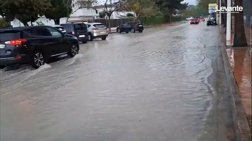 Calles anegadas en el Arenal de Xàbia (vídeo)