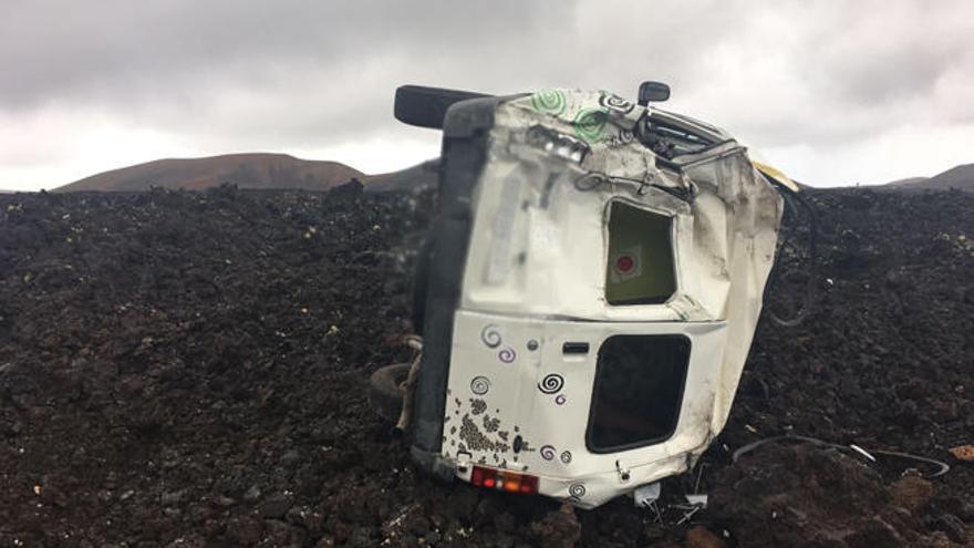 Una mujer herida tras el vuelco de un coche en Lanzarote