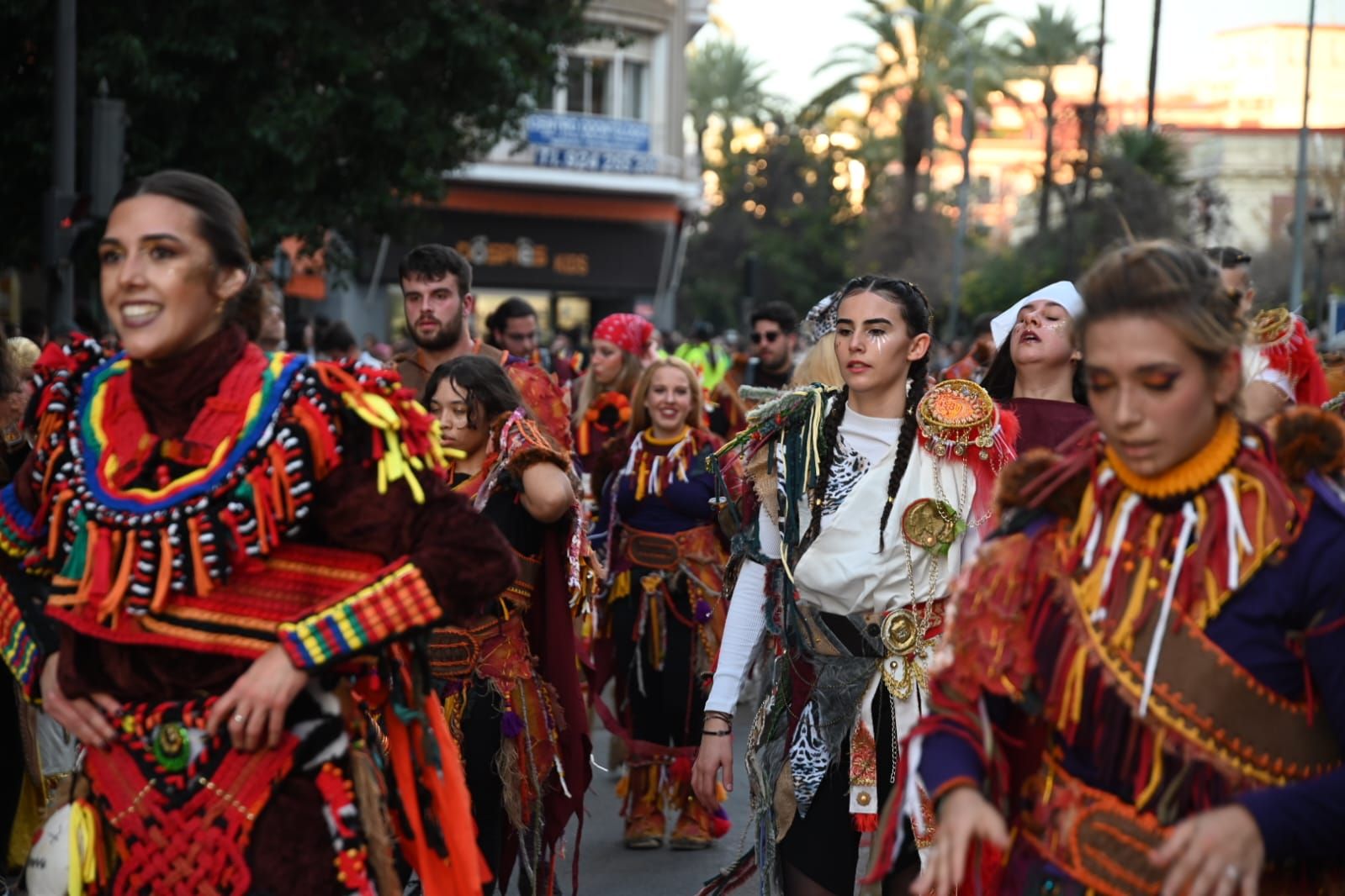 GALERÍA | Las Candelas de Santa Marina preludian el Carnaval de Badajoz