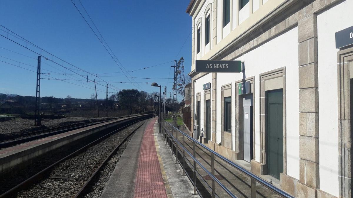 Estación de As Neves, lugar donde se produjo la caída del árbol