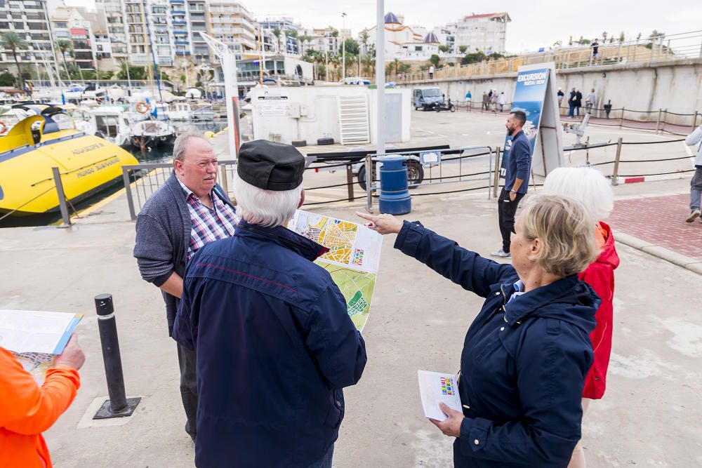 Cruceristas con acento alemán en Benidorm