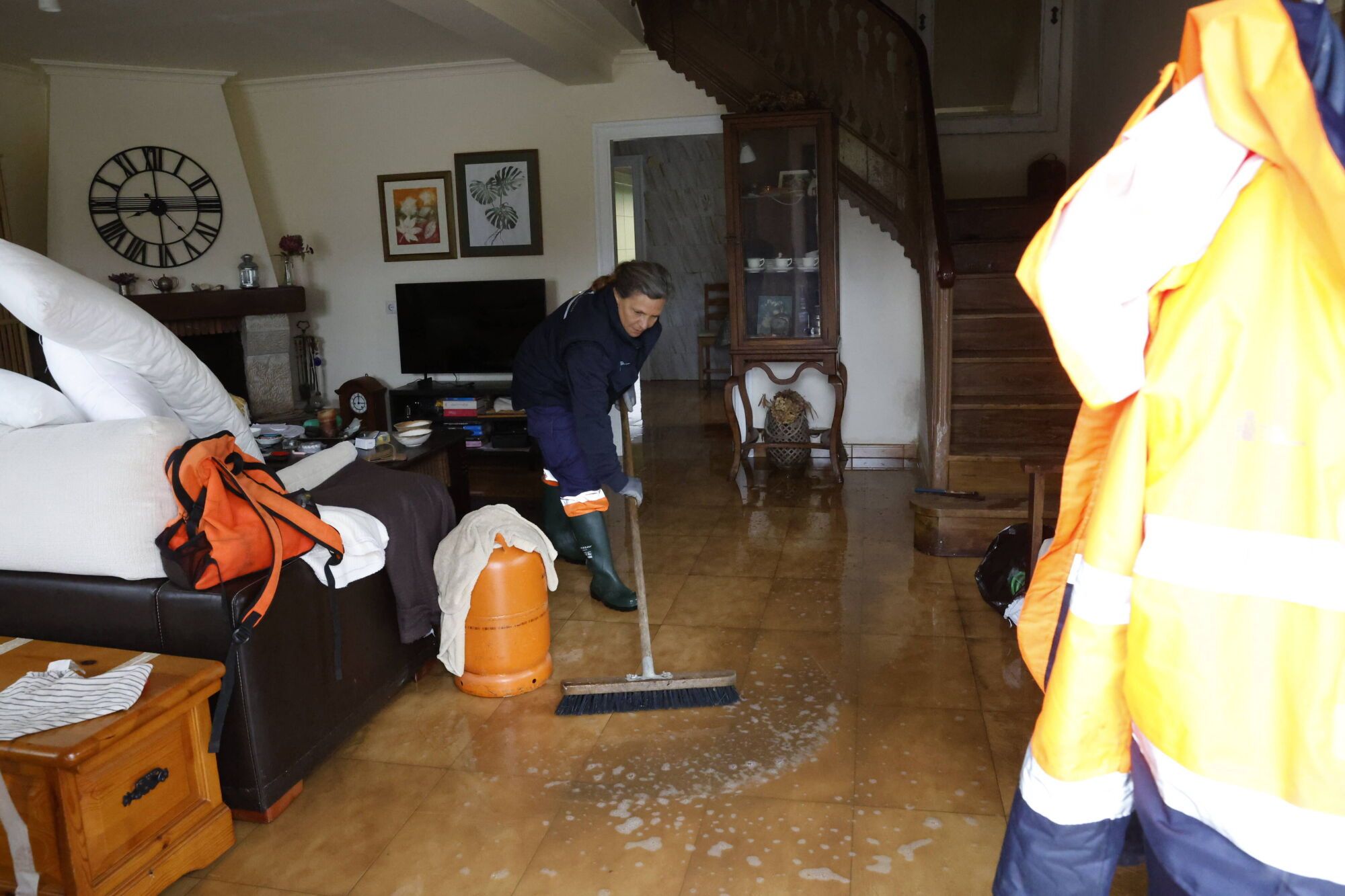 EN IMÁGENES: Caos en Colunga por las inundaciones de esta madrugada