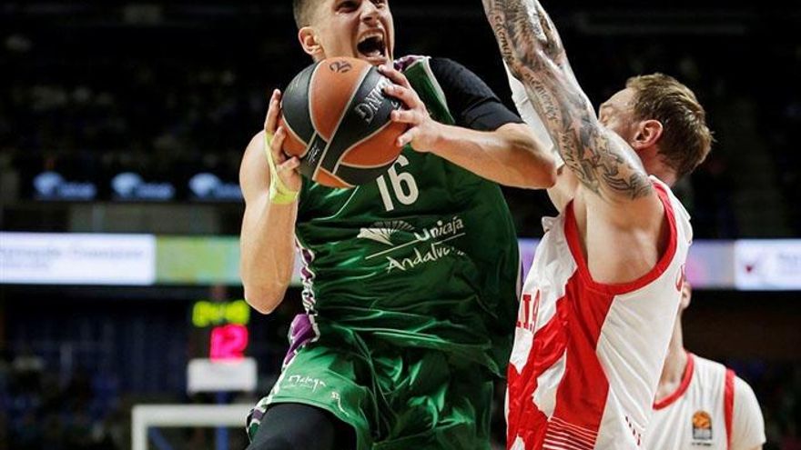 Nemanja Nedovic, ante el Baskonia.