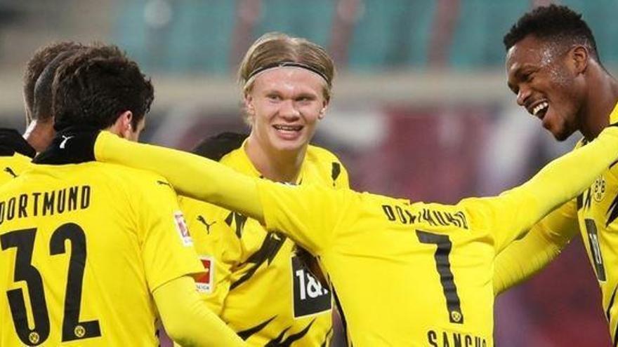 La plantilla del Borussia Dortmund acuerda otra reducción salarial