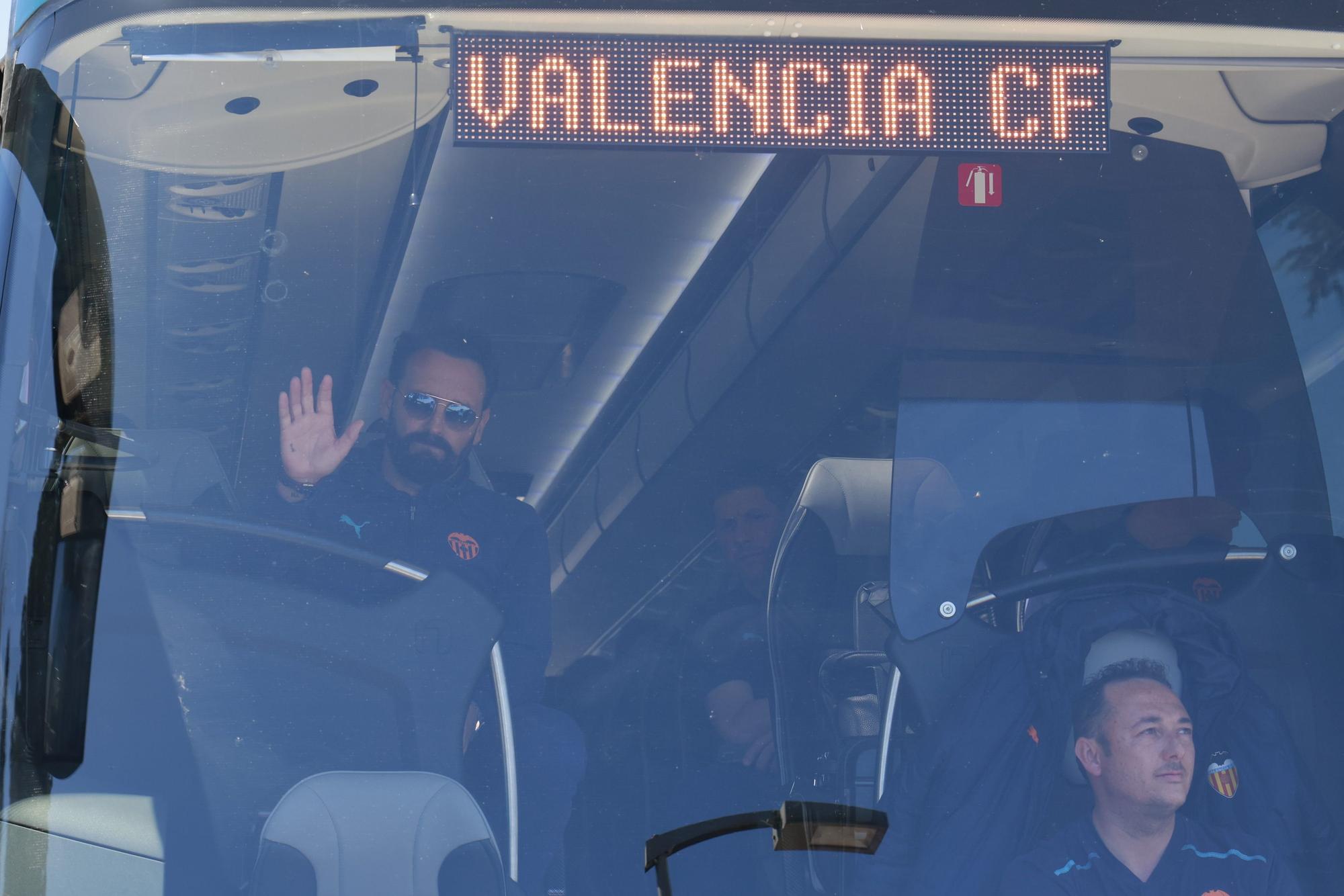 Así ha recibido la afición recibe al Valencia CF en Manises