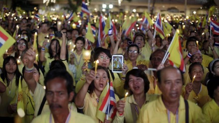 La primera ministra de Tailandia disolverá el Parlamento