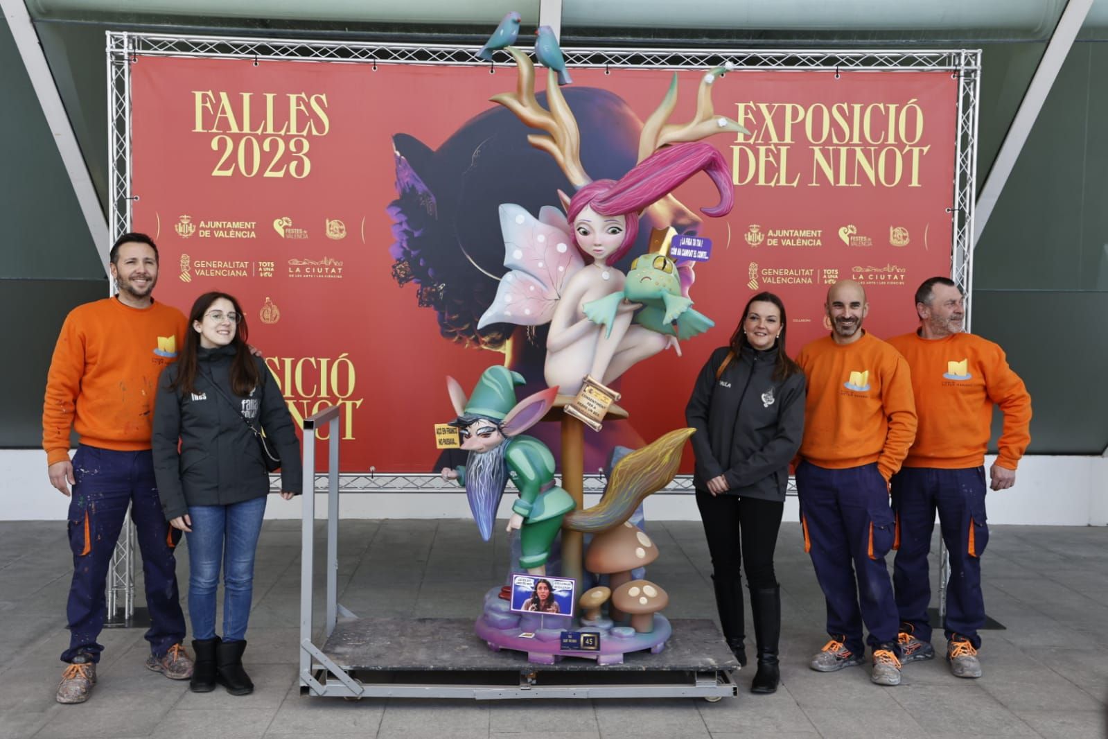 Llegan los primeros "ninots" a la Exposición de Fallas 2023