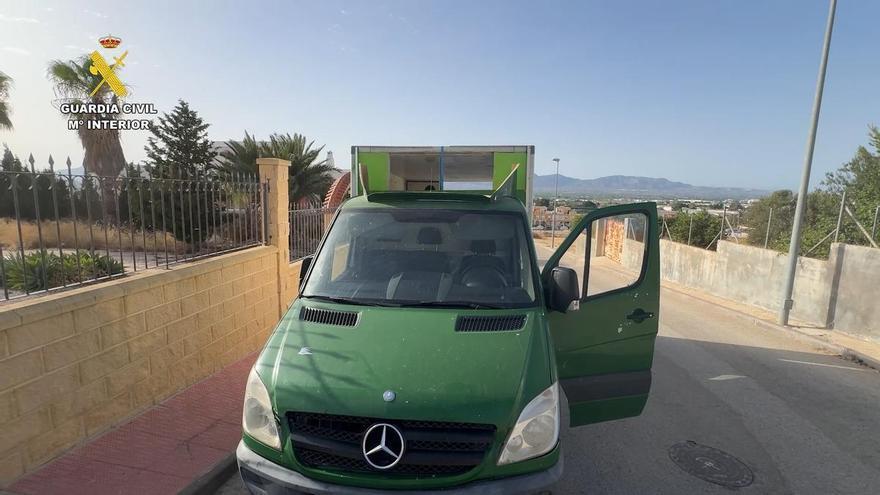 La Guardia Civil desarticula una banda que robaba camiones en marcha con el método del 'surfero'
