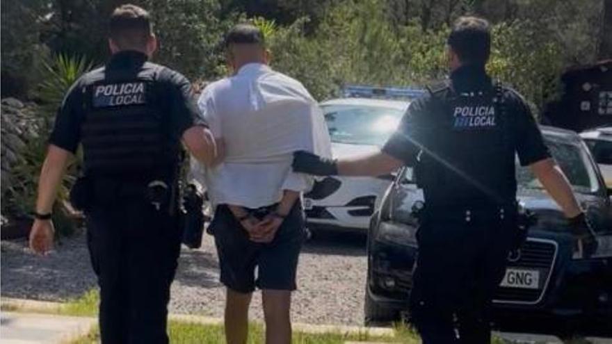 Una imagen del arrestado.