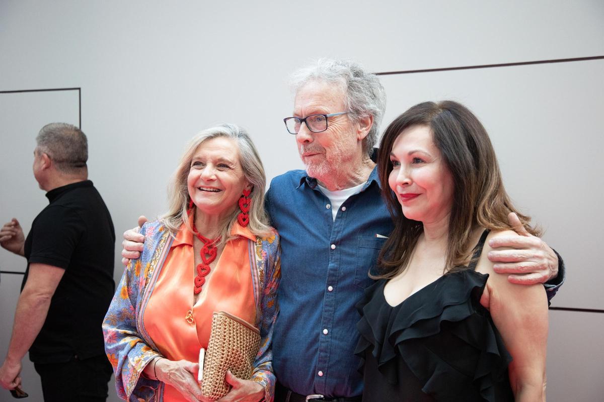 La galería de arte del hotel Artmadams se inaugura con pintura efímera La galería de arte del hotel Artmadams se inaugura con pintura efímera
