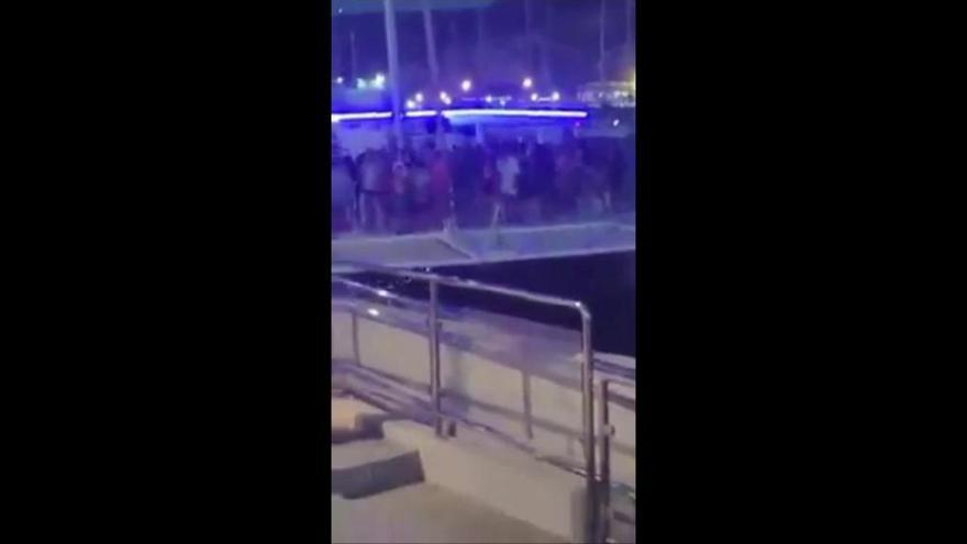 El vídeo de una fiesta en catamarán en Cartagena que escandaliza a las redes