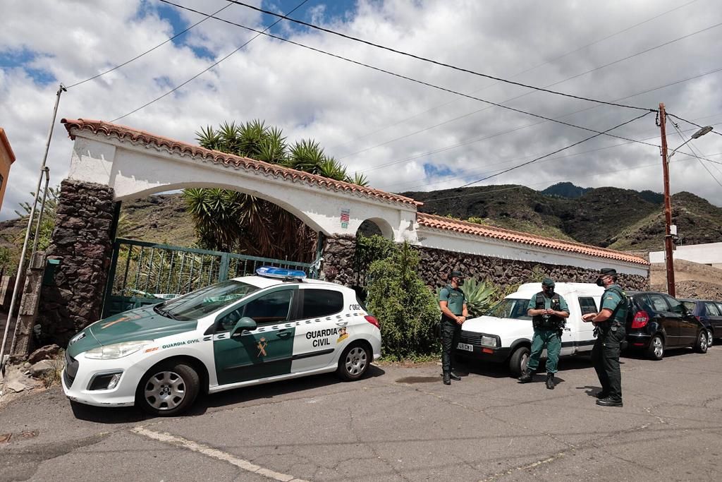 Registro en la casa de Tomás Gimeno