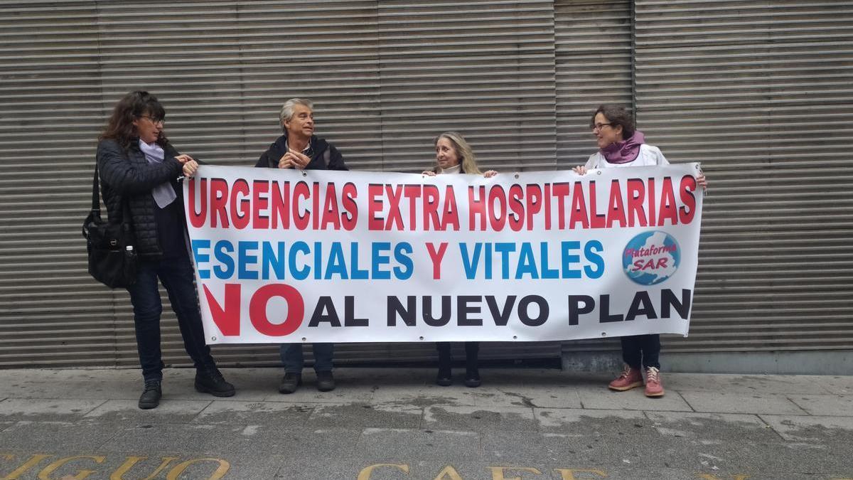 Protesta de médicos en el Registro de Madrid.