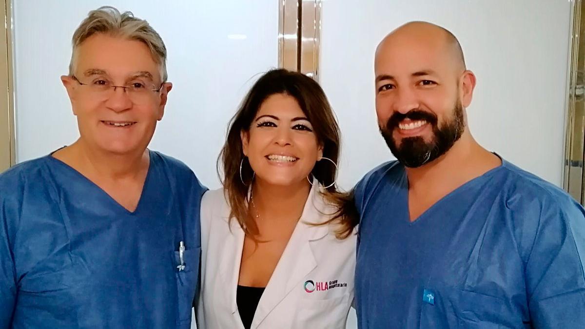 Los doctores José María Lloret Espí, Inés Blasco Trives y Juan José Aparicio