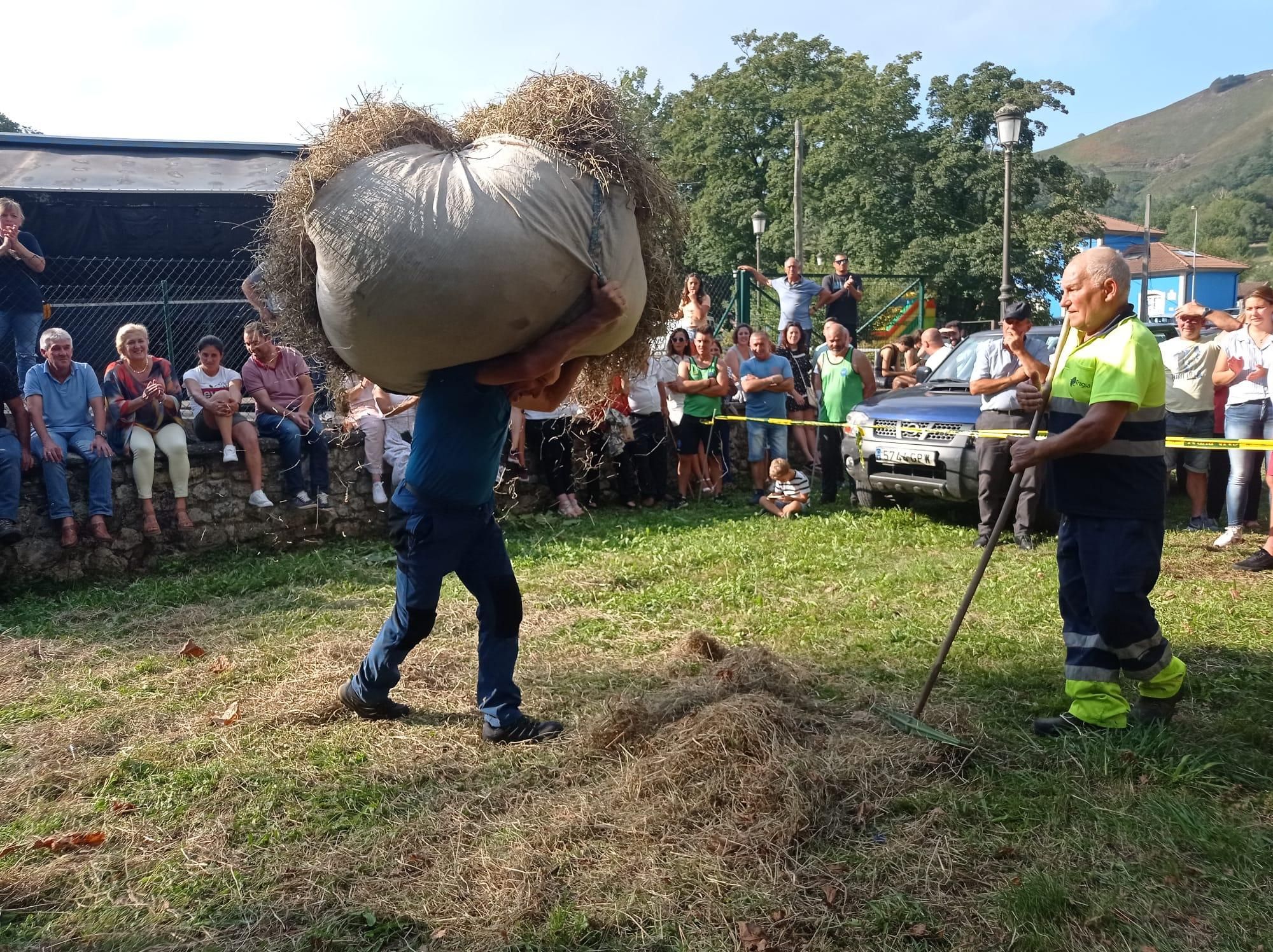 Fiesta del segador en Benia de Onís