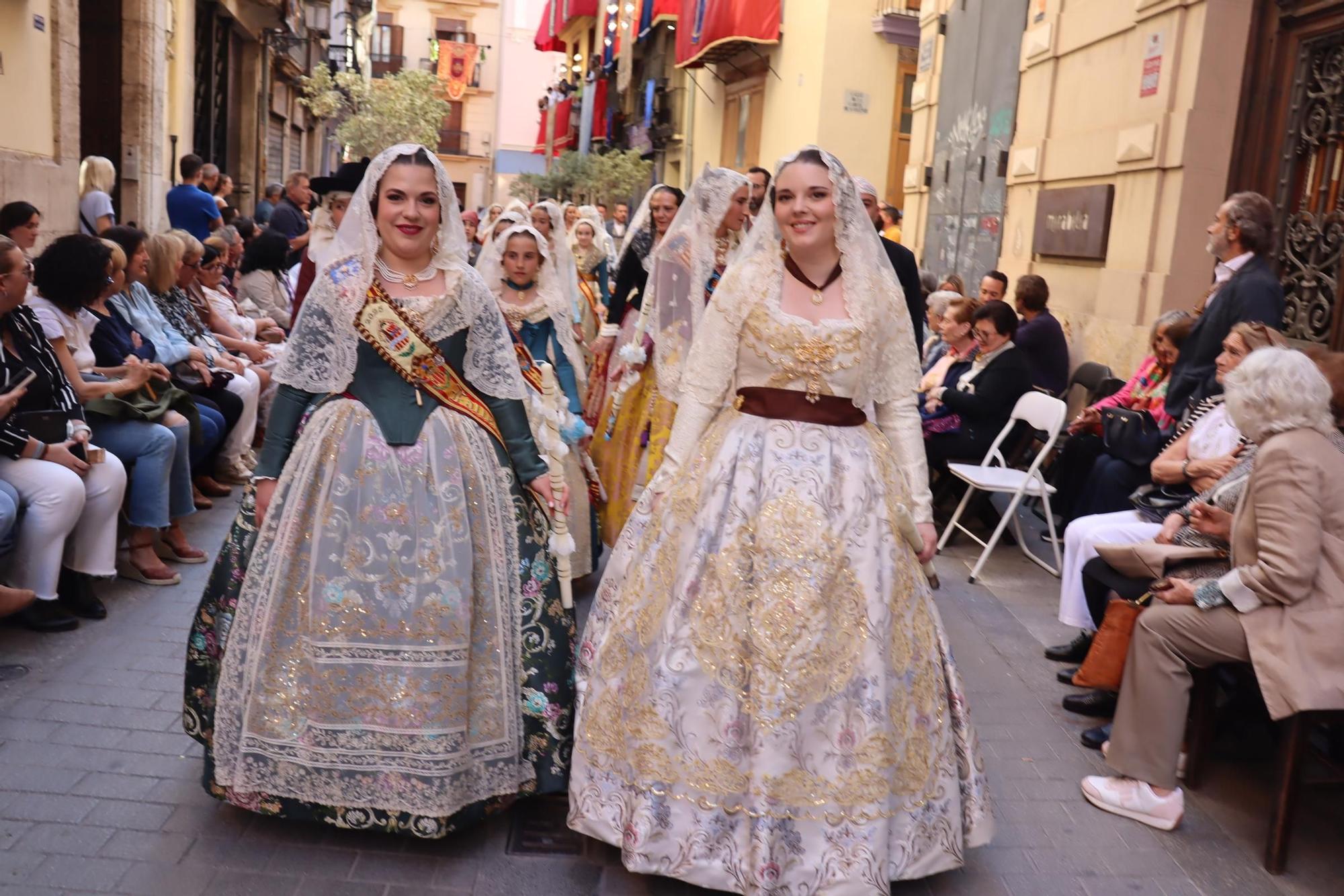 Comisiones de falla en la Procesión de la Virgen (3/5)