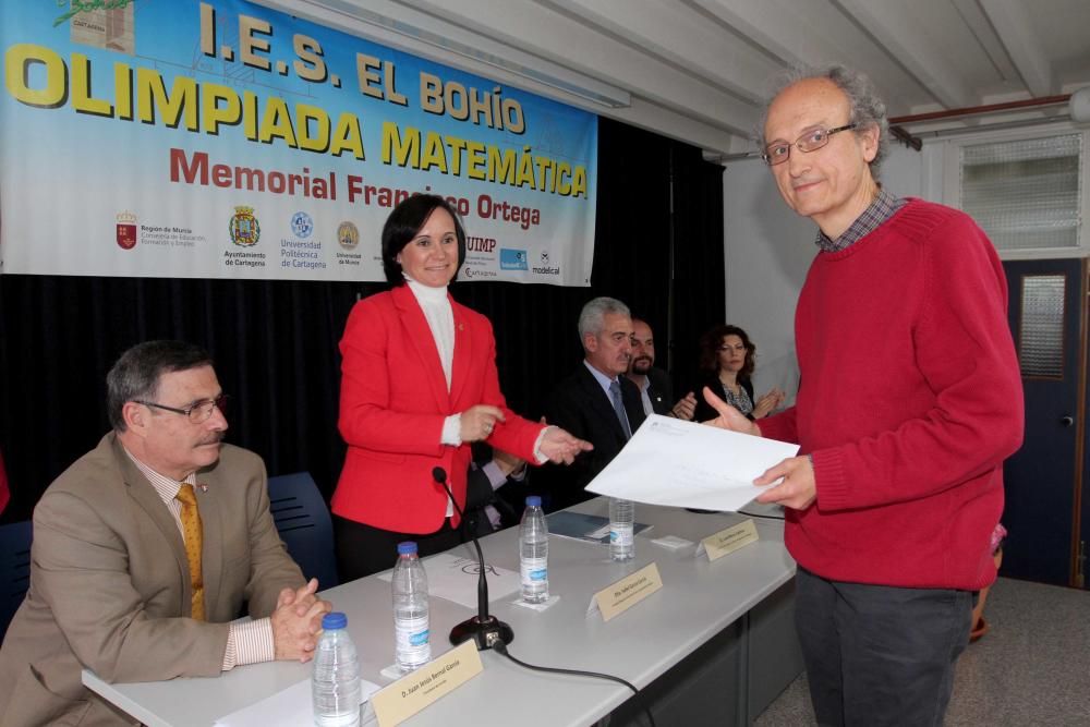 Entrega de premios de la Olimpiada Matemática Francisco Ortega en el IES El Bohio