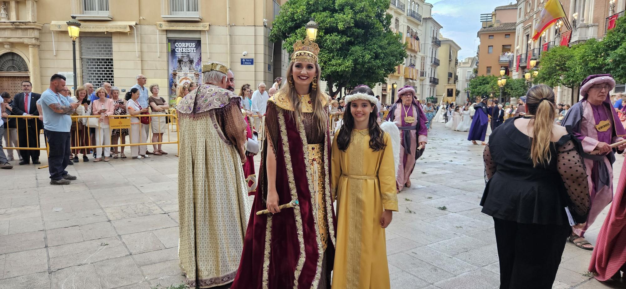 Laura Mengó, La Reina de Saba, Paula Nieto y el Ángel del Monte Horeb en el Corpus 2023