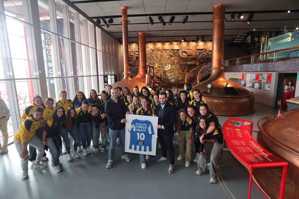 El Dépor Abanca celebra el ascenso en el Museo Estrella Galicia
