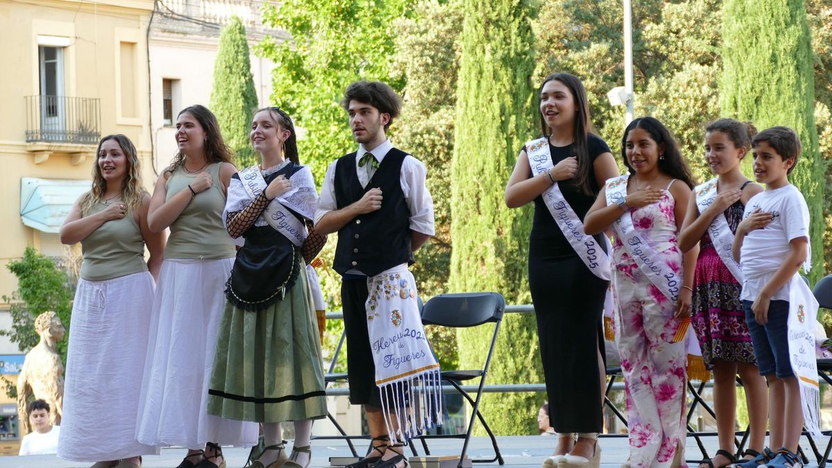 Figueres renova el seu pubillatge en un acte emotiu i ple d'orgull de ciutat