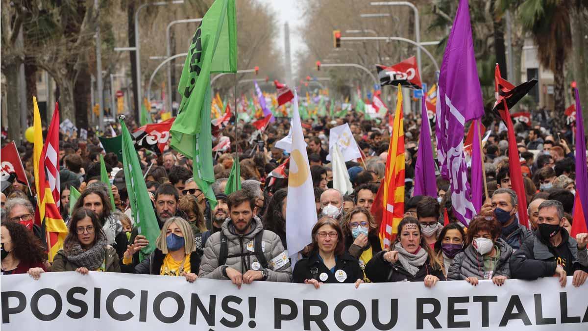 Manifestación del sector educativo catalán por las calles de Barcelona