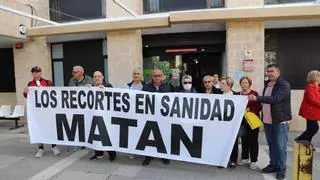 Los vecinos de San Cristóbal, en Lorca, vuelven a salir a la calle para reclamar su centro de salud