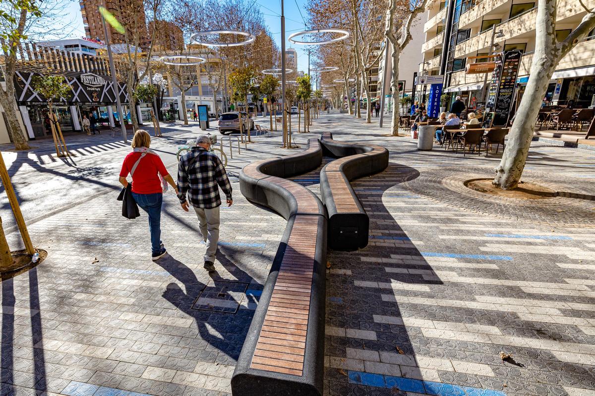 El tramo remodelado de la avenida del Mediterráneo de Benidorm.