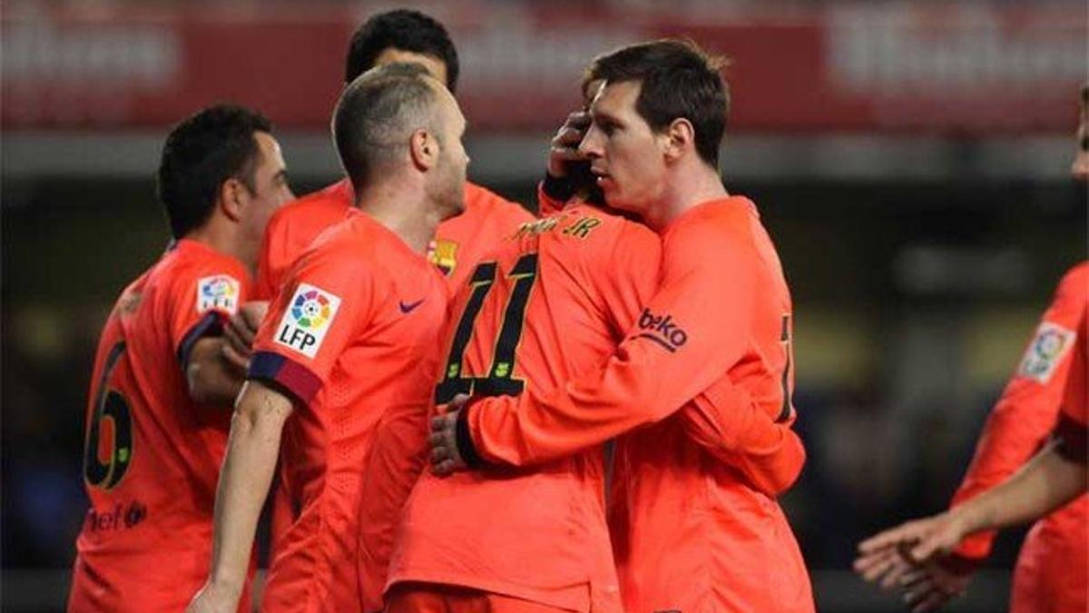 Los jugadores del Barça celebran un gol en El Madrigal