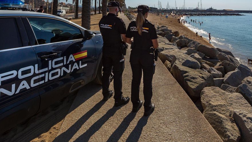 Agents de la Policia Nacional a Lloret de Mar.