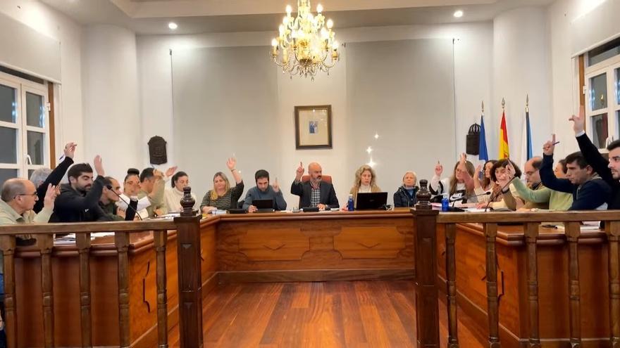 El pleno de Bueu urge de manera unánime a Portos y Costas el arreglo de la rampa de Pescadoira