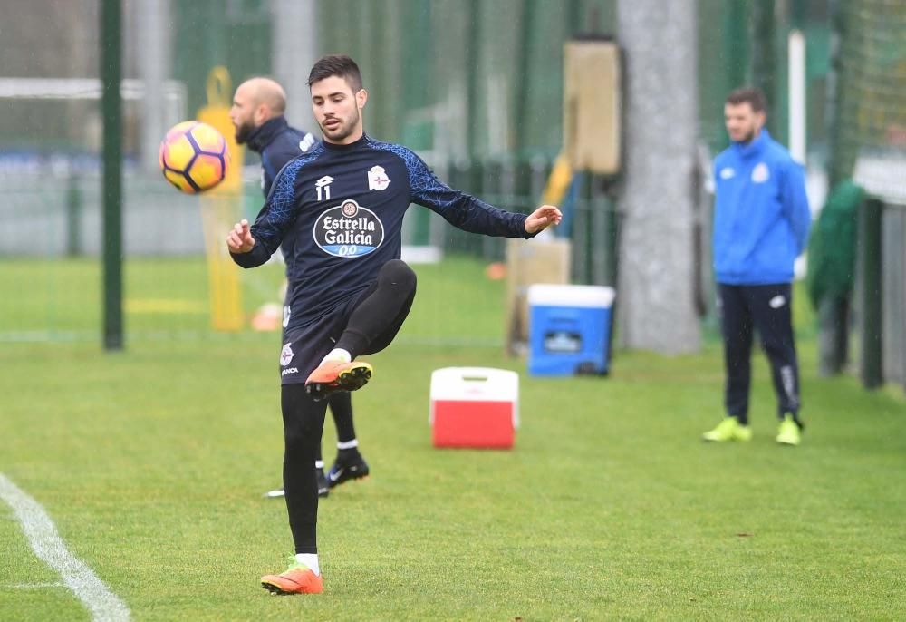 El Dépor cierra entrenándose una semana sin fútbol