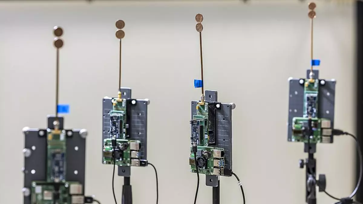 La revolución de la inteligencia artificial da un salto inesperado: la miniaturización