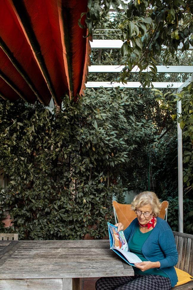 A Manuela Carmena le encanta contar cuentos