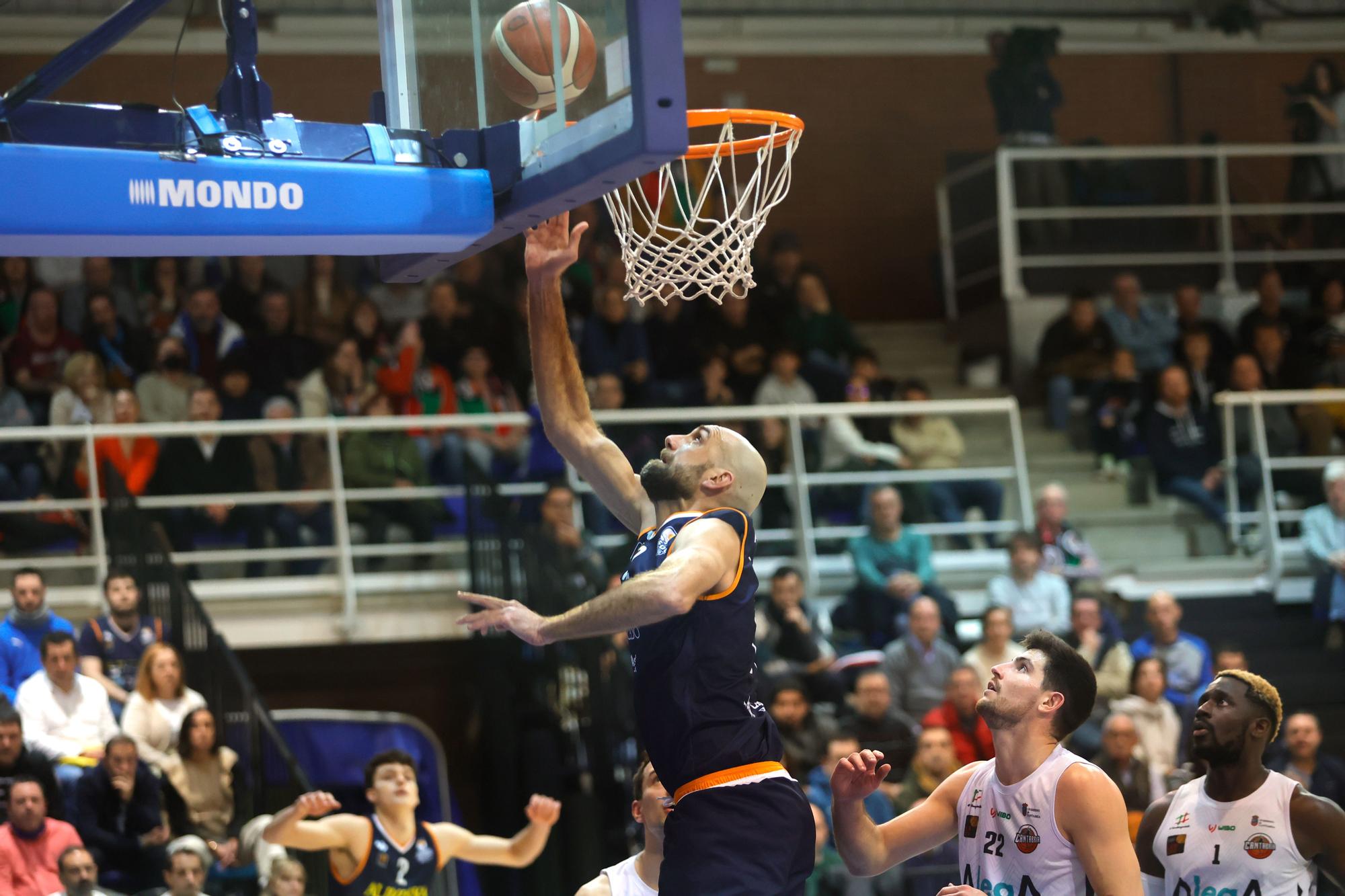 El Alimerka Oviedo cae ante el Alega Cantabria (62-69)