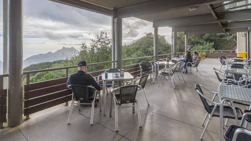 El Albergue Montes de Anaga abre un restaurante para clientes y público en general