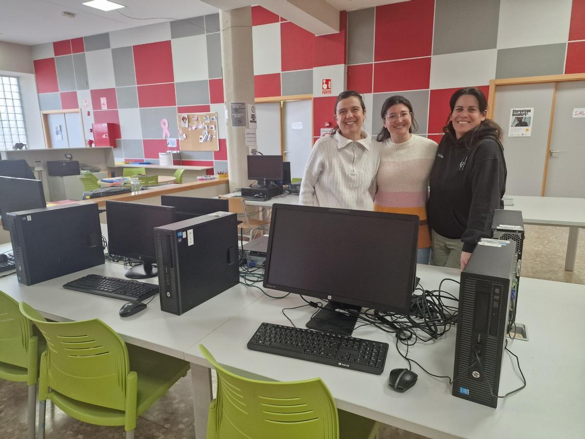 Nuevos ordenadores del Casal Jove.